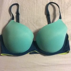 Pink Victoria’s Secret lightly lined bra 34D